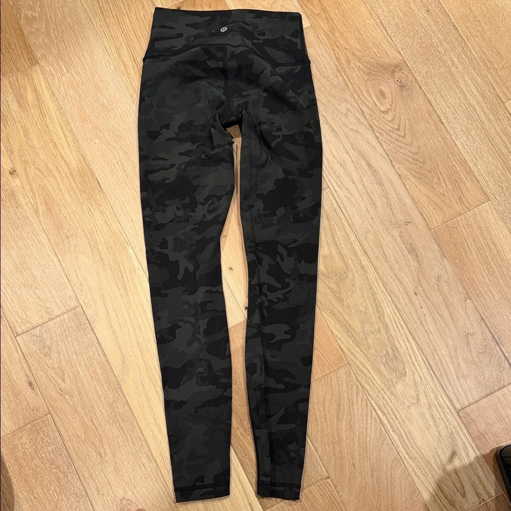 Lululemon Athletica wonder under green Camouflage Leggings 4‎